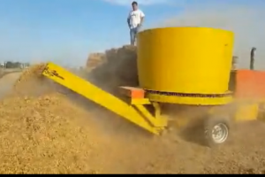 小麦秸秆粉碎机每小时粉碎多少视频