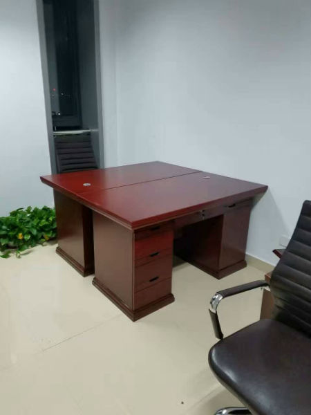 办公家具（办公桌）
