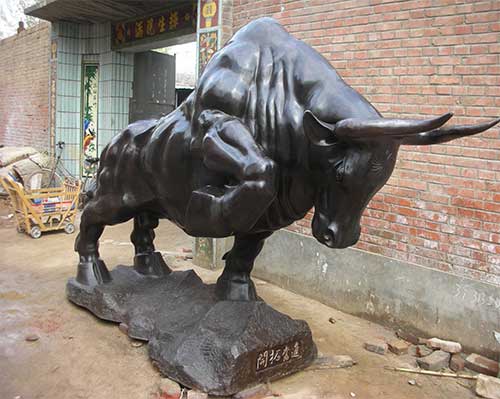 定做各種銅牛雕塑動物雕塑等2米銅雕牛鑄銅開荒牛