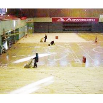 山东体育中心旧地板保养