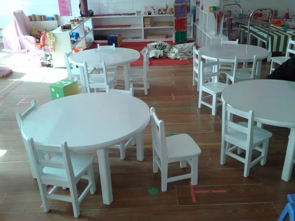 临西幼儿园幼儿白色小家具