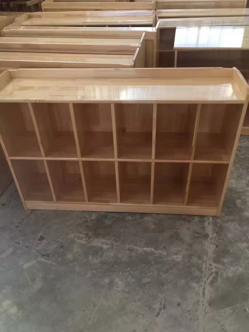 肥乡幼儿园木制书包柜
