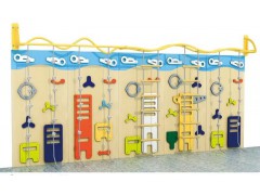 永年幼儿园木制攀岩墙